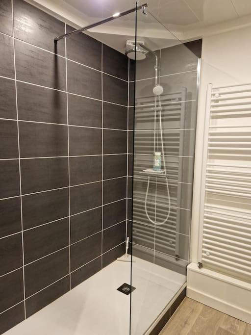 Le Refuge Blesois Avec Parking Prive - Blesois Refuge With Private Parking Apartment Blois Bagian luar foto