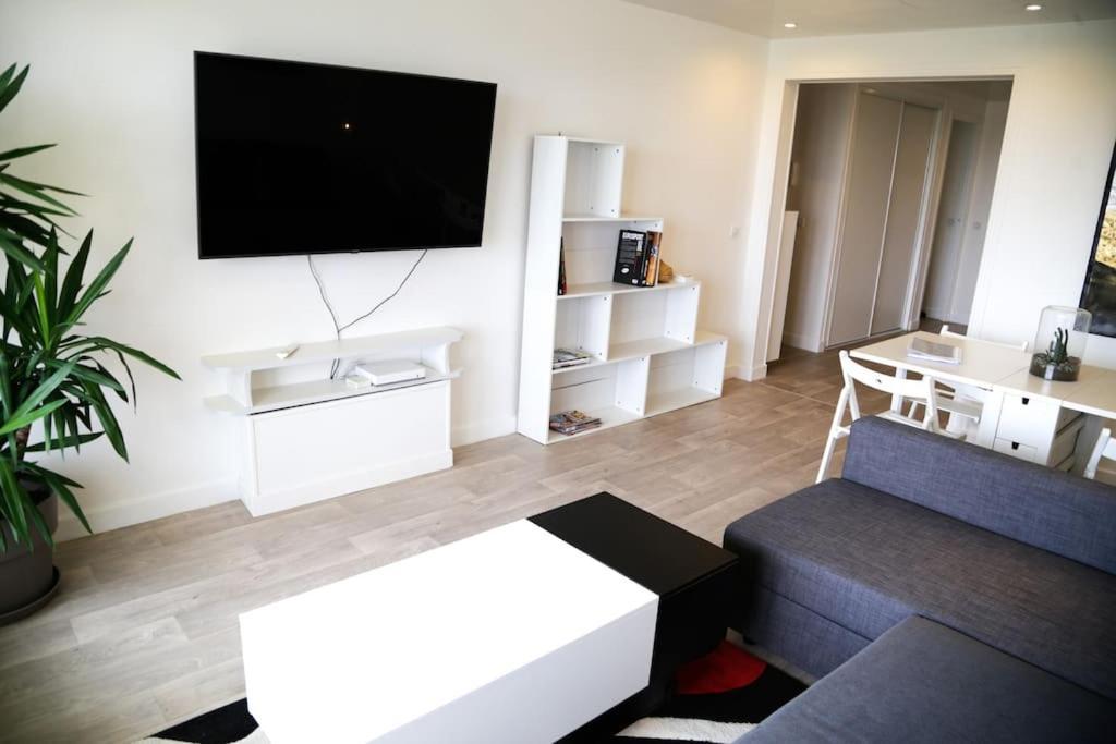 Le Refuge Blesois Avec Parking Prive - Blesois Refuge With Private Parking Apartment Blois Bagian luar foto