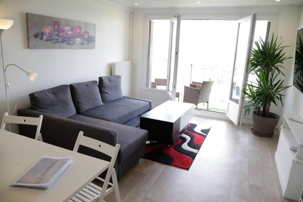 Le Refuge Blesois Avec Parking Prive - Blesois Refuge With Private Parking Apartment Blois Bagian luar foto