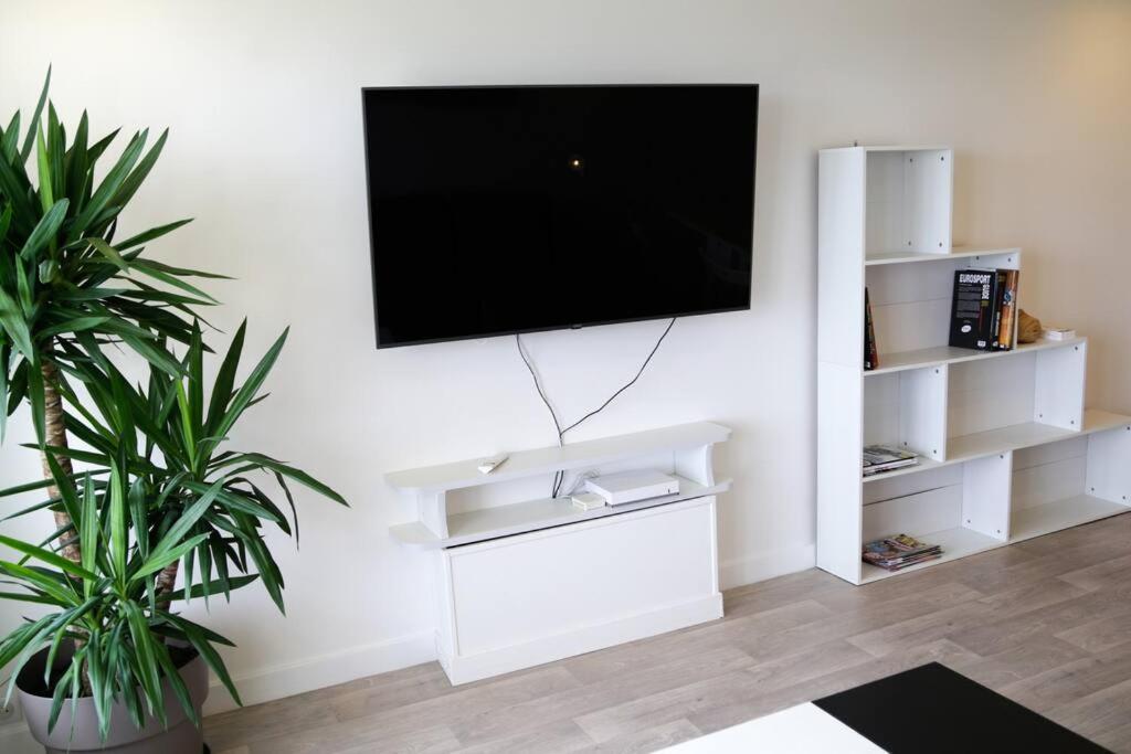 Le Refuge Blesois Avec Parking Prive - Blesois Refuge With Private Parking Apartment Blois Bagian luar foto
